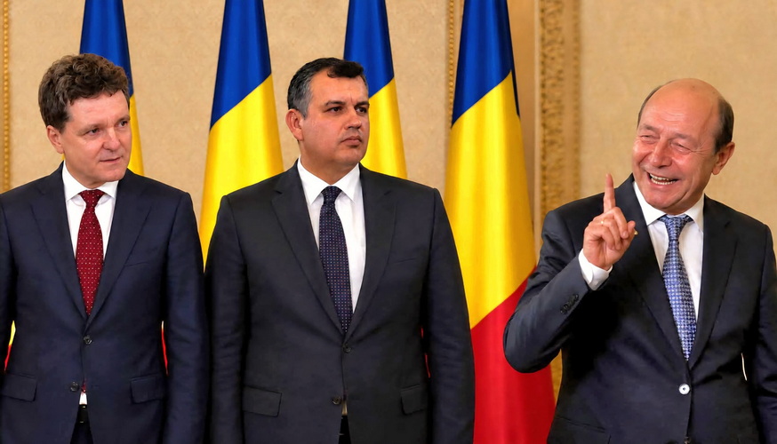 EUGEN TOMAC, TOLOMACUL LUI NICUSORR ȘI-AL LUI BĂSE